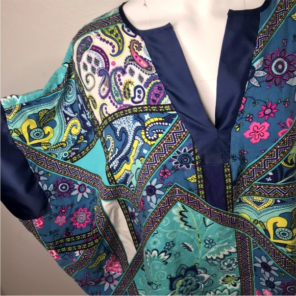 Natori Colorful Knit  Kimono Sleeve Blouse Top Floral Paisley Size L Satin Trim - Picture 15 of 15